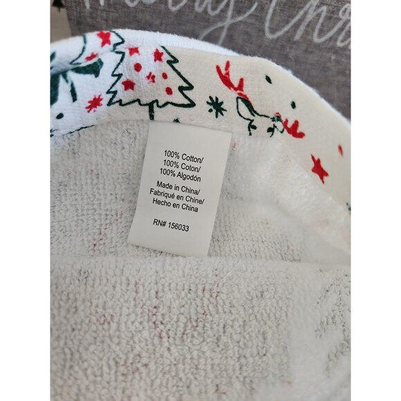 OEKO-TEX Mint & Ivy Christmas Kitchen Towels Deer/Tree Design - Picture 3 of 5